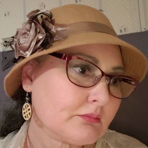 Meet your Posher, Wendy